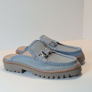 Donald Pliner Hampton Light Blue Textured Slip On Loafers Size 10